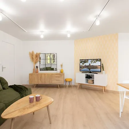 T2 Calme Absolu - Coeur - Saint Cyprien - Climatisation - Terrasse Arboree Apartment *